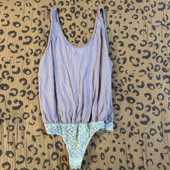 intimately free people bodysuit Small Pink and beige lace raw edge solid - Picture 1 of 5